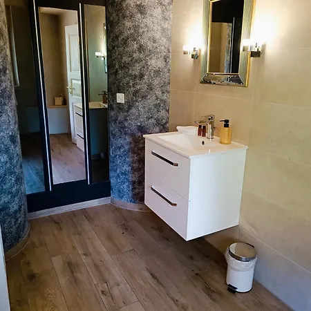 Couette-café Le Bargeot à Baar 3*